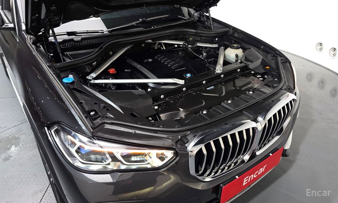 X5 (G05)xDrive 40i xLine 7