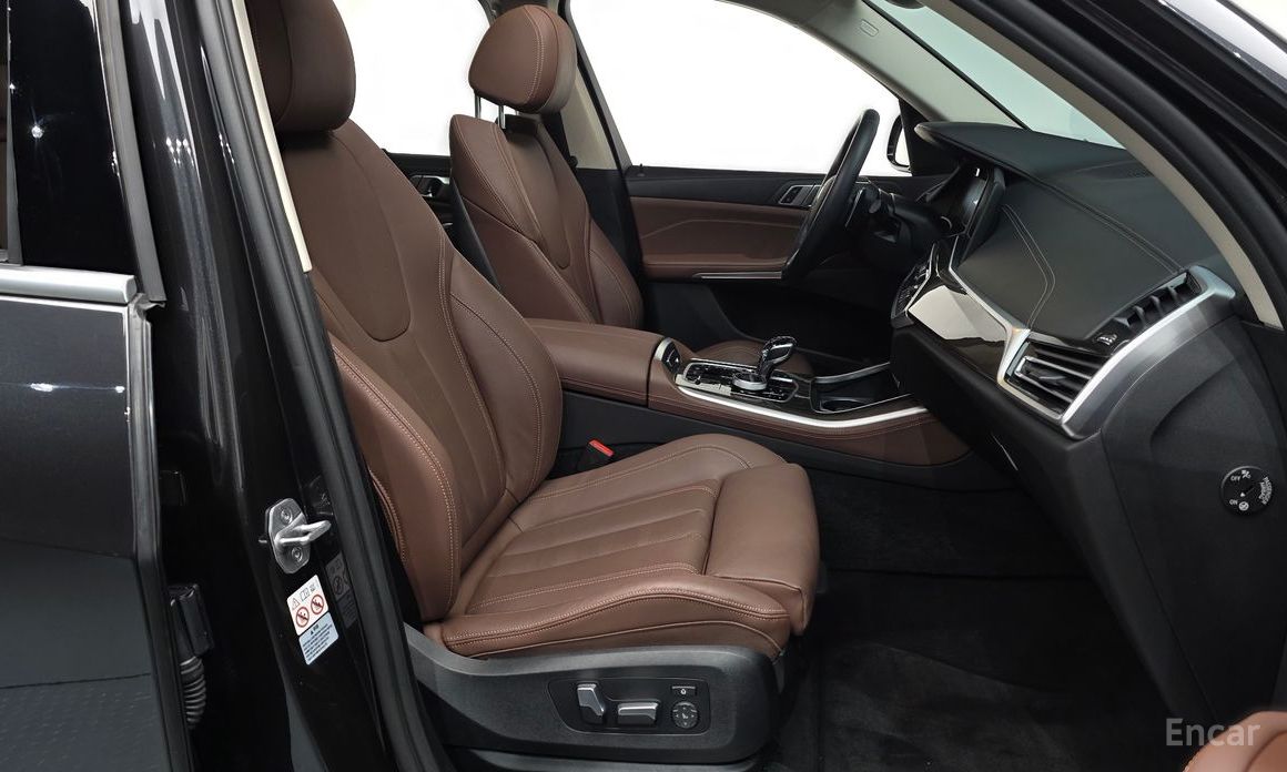 X5 (G05)xDrive 40i xLine 11