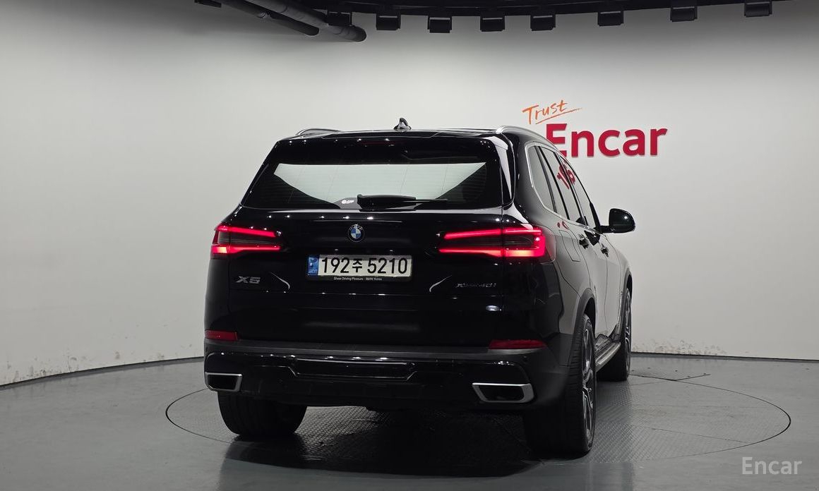 X5 (G05)xDrive 40i xLine 5