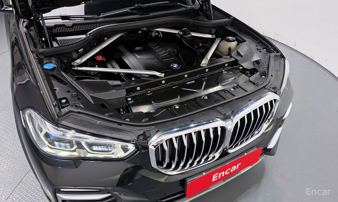 X5 (G05)xDrive 40i xLine 7