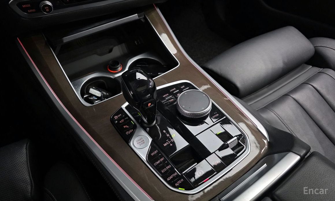 X5 (G05)xDrive 40i xLine 10