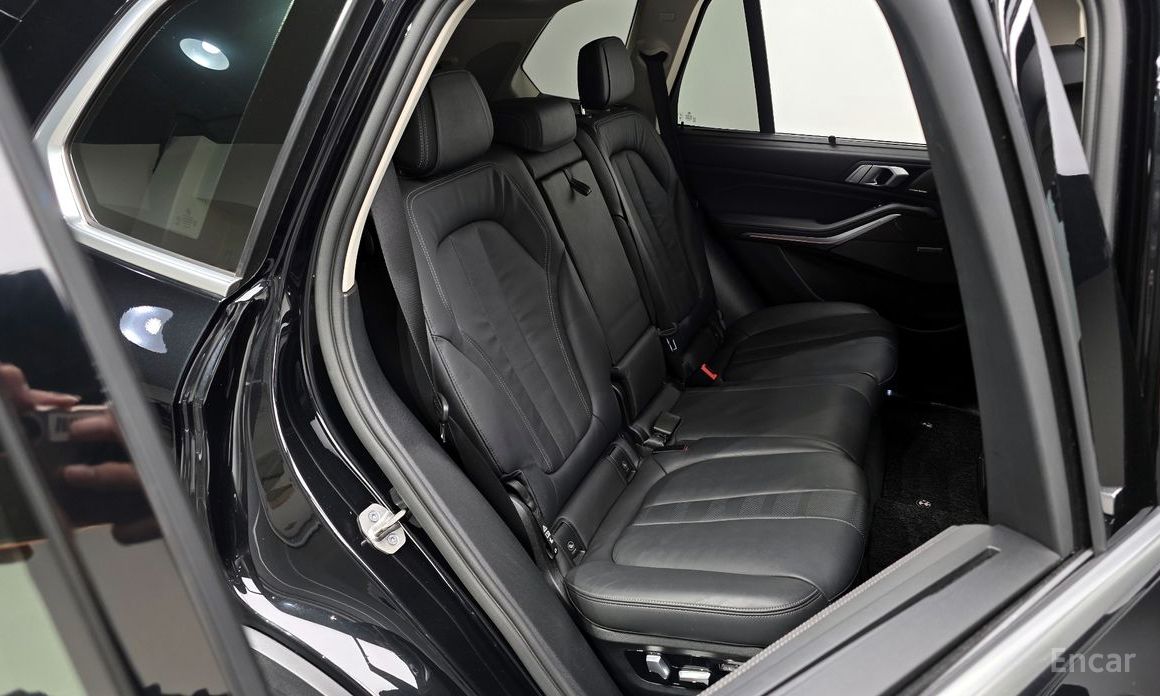 X5 (G05)xDrive 40i xLine 13