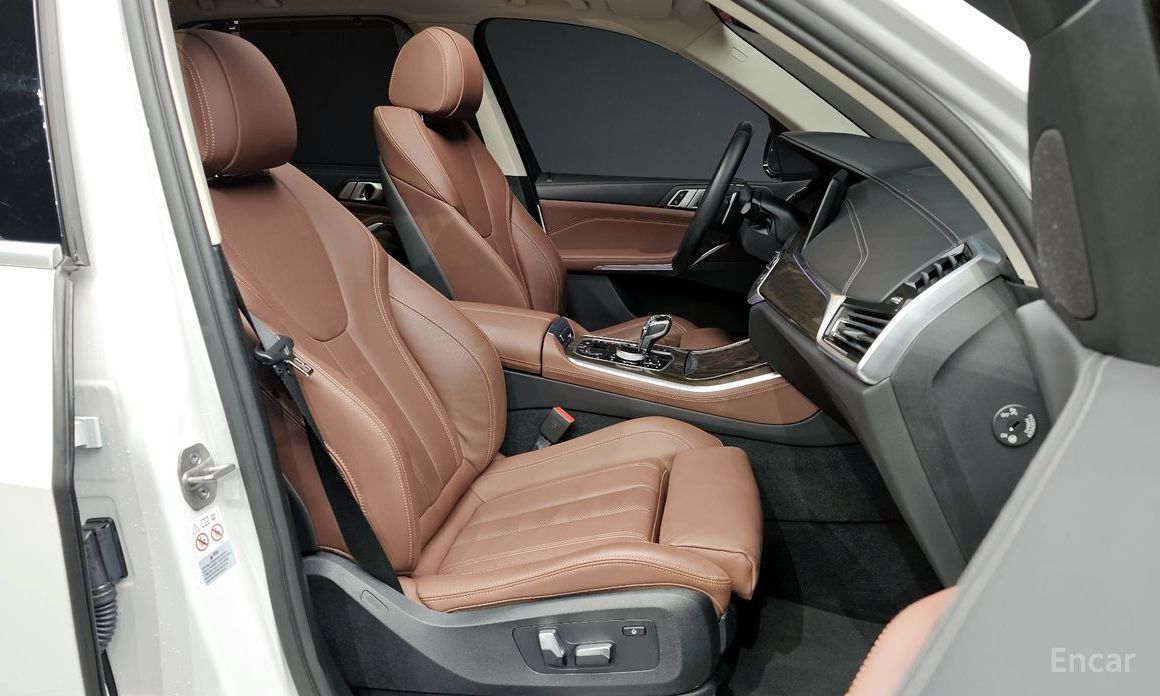 X5 (G05)xDrive 40i xLine 11