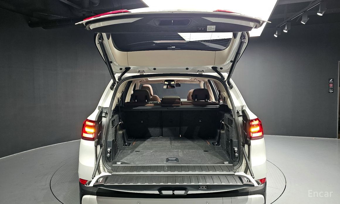 X5 (G05)xDrive 40i xLine 21