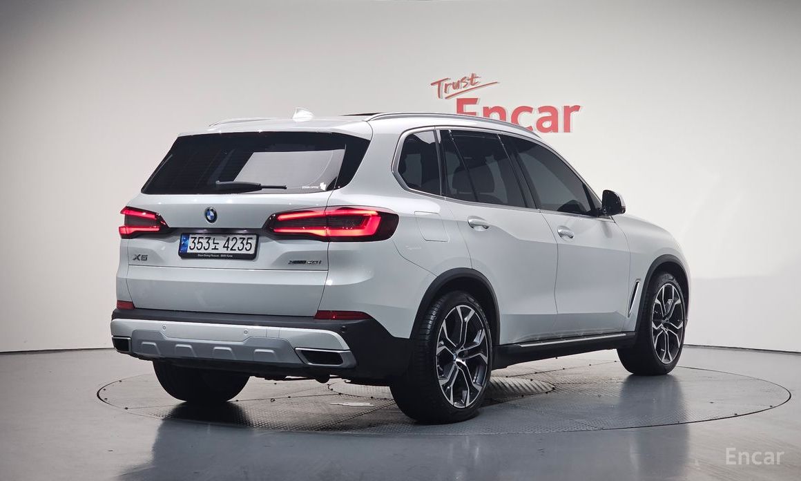 X5 (G05)xDrive 40i xLine 2