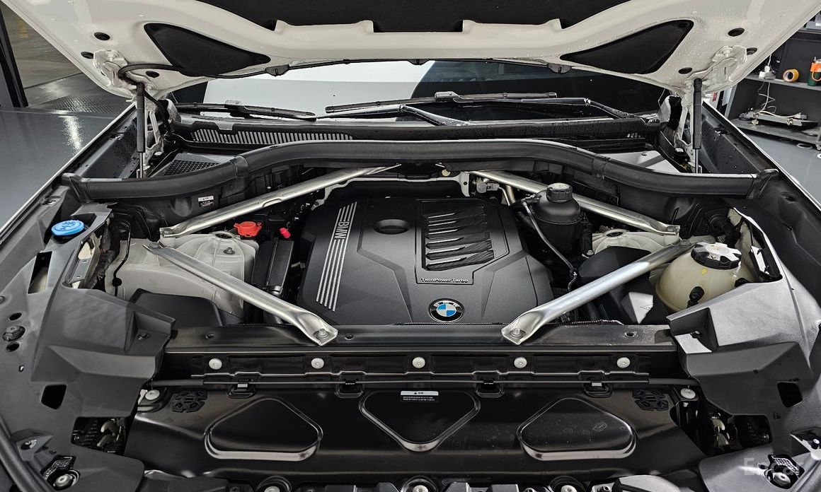 X5 (G05)xDrive 40i xLine 6