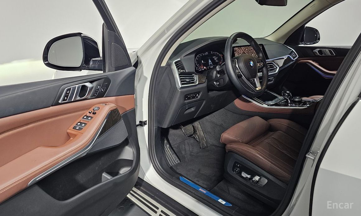 X5 (G05)xDrive 40i xLine 11