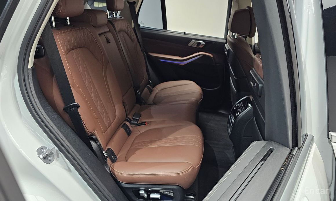 X5 (G05)xDrive 40i xLine 12