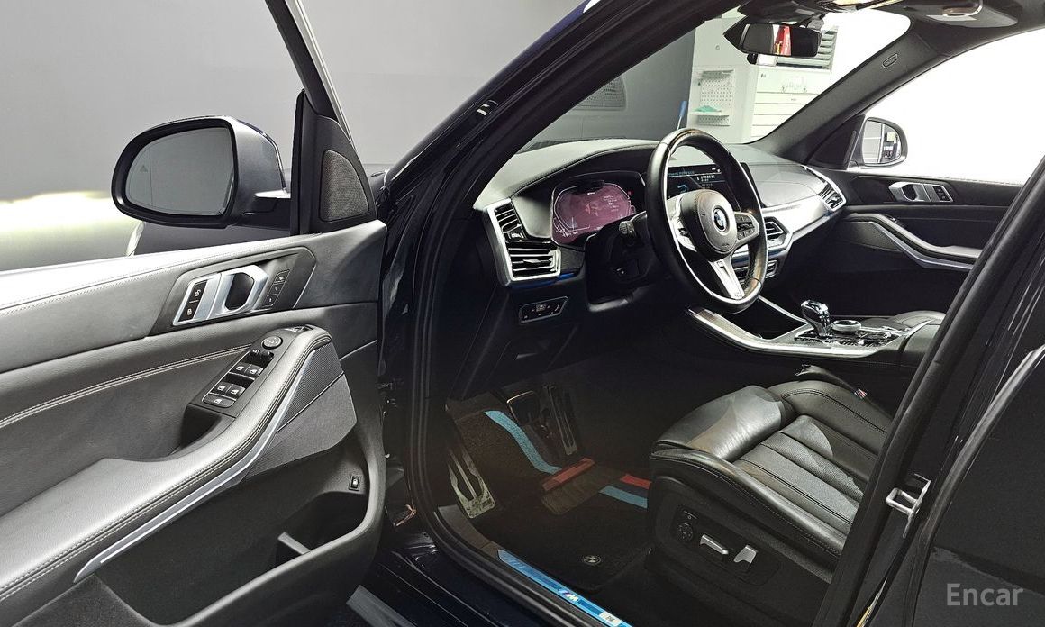 X5 (G05)xDrive 45e M Sport 11