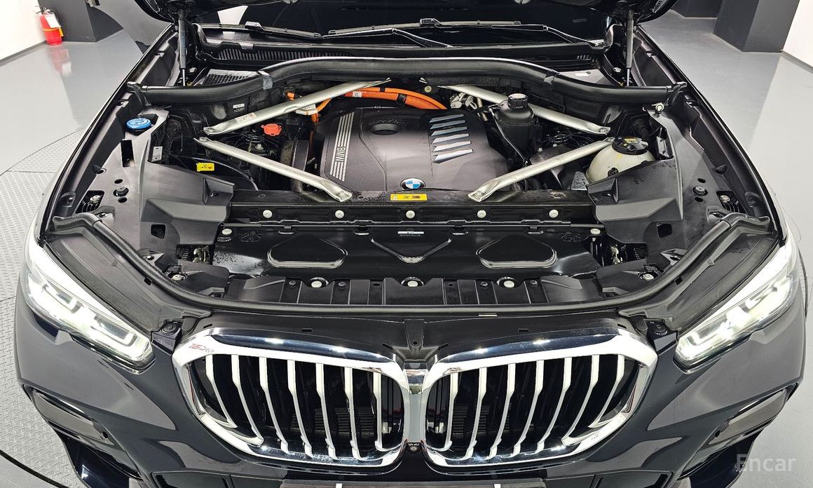 X5 (G05)xDrive 45e M Sport 7