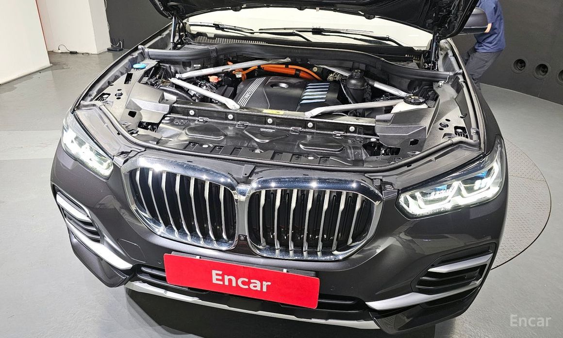 X5 (G05)xDrive 45e xLine 7