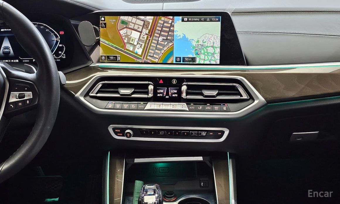 X5 (G05)xDrive 45e xLine 20
