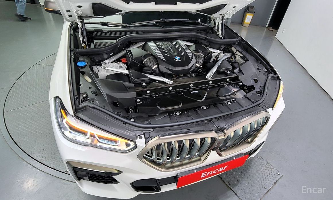 X6 (G06)M50i 7