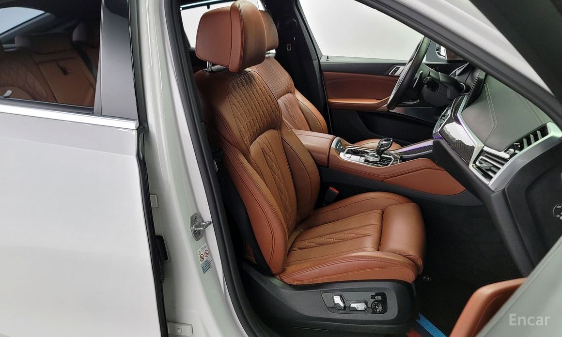 X6 (G06)M50i 13