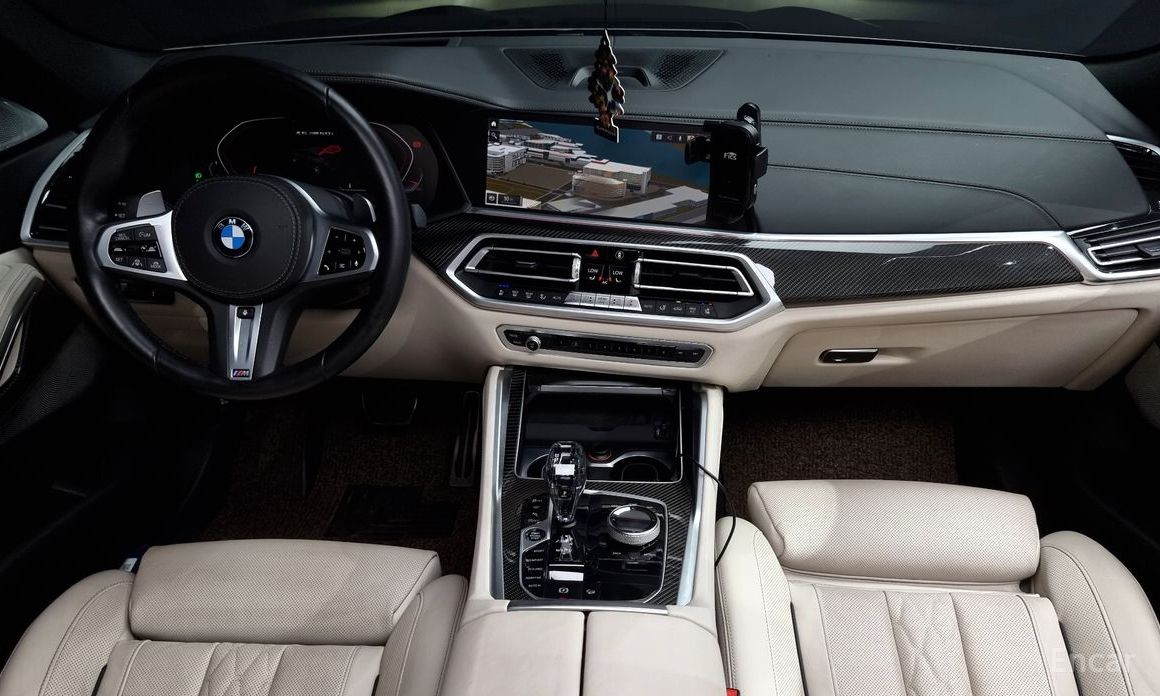X6 (G06)M50i 8