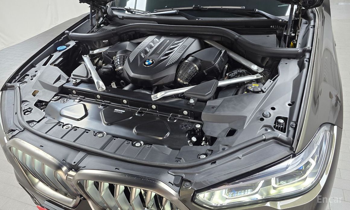 X6 (G06)M50i 7