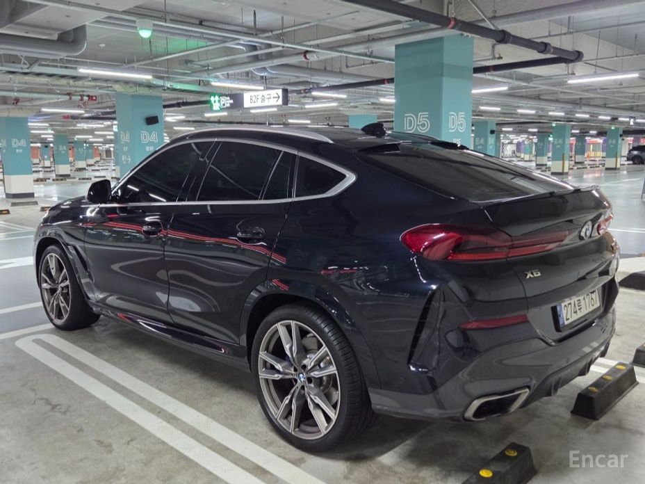 X6 (G06)M50i 3