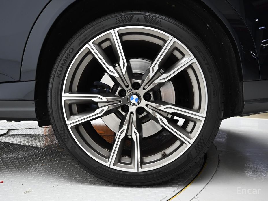 X6 (G06)M50i 6