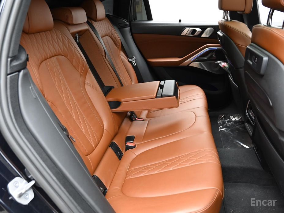 X6 (G06)M50i 13