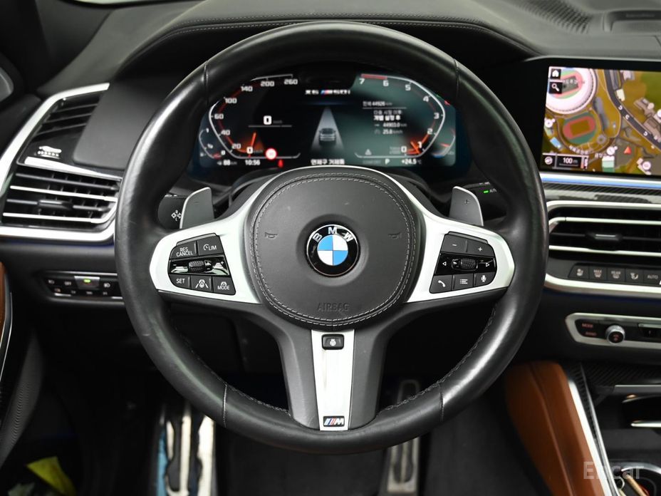 X6 (G06)M50i 14
