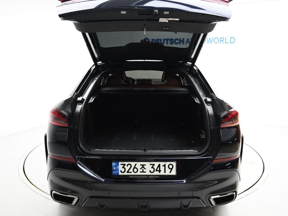 X6 (G06)M50i 21