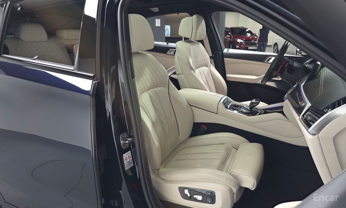 X6 (G06)M50i 11
