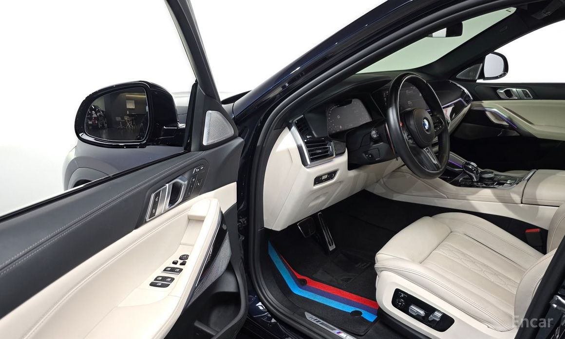X6 (G06)M50i 12