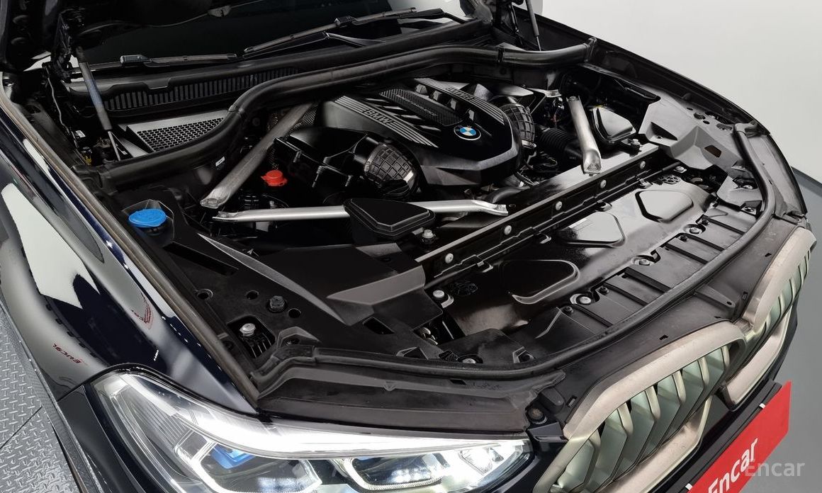 X6 (G06)M50i 7