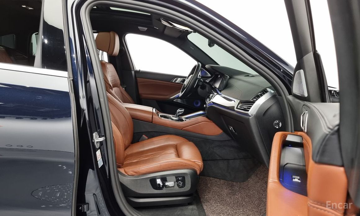 X6 (G06)M50i 12