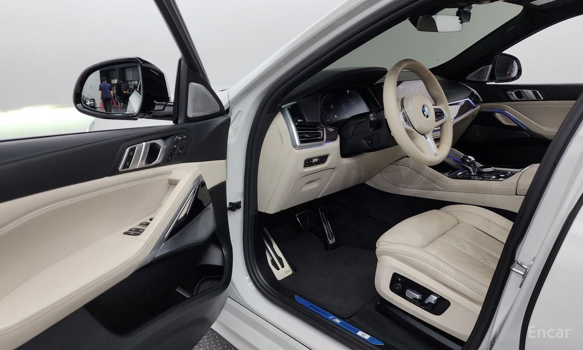 X6 (G06) xDrive40i M Sports Online Exclusive 11