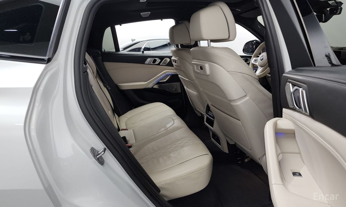 X6 (G06) xDrive40i M Sports Online Exclusive 13