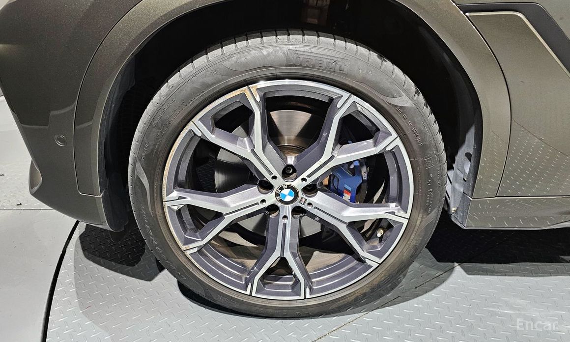 X6 (G06)xDrive30d M Sport 6