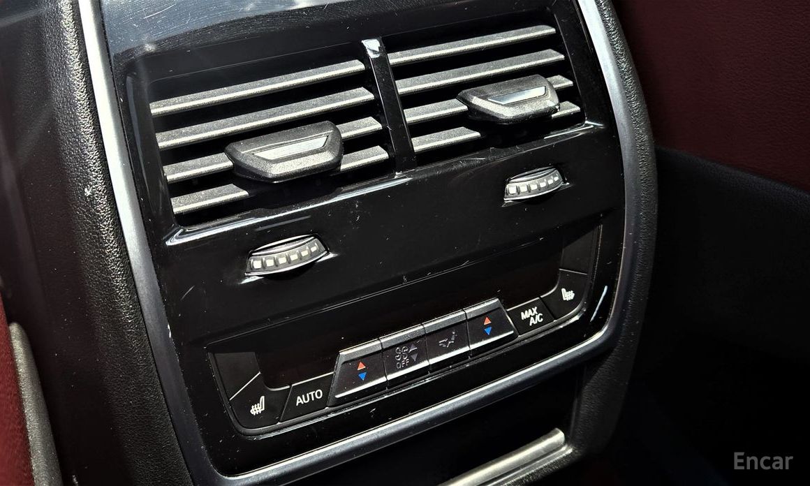X6 (G06)xDrive40i M Sport 14