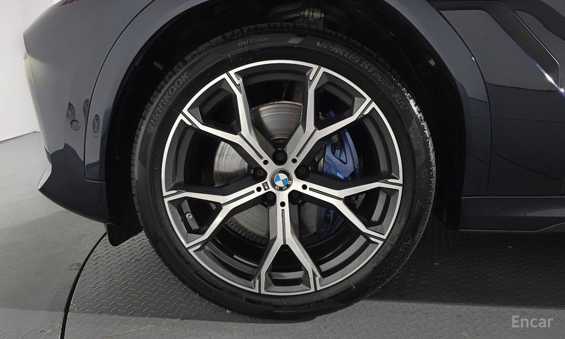 X6 (G06)xDrive40i M Sport 5