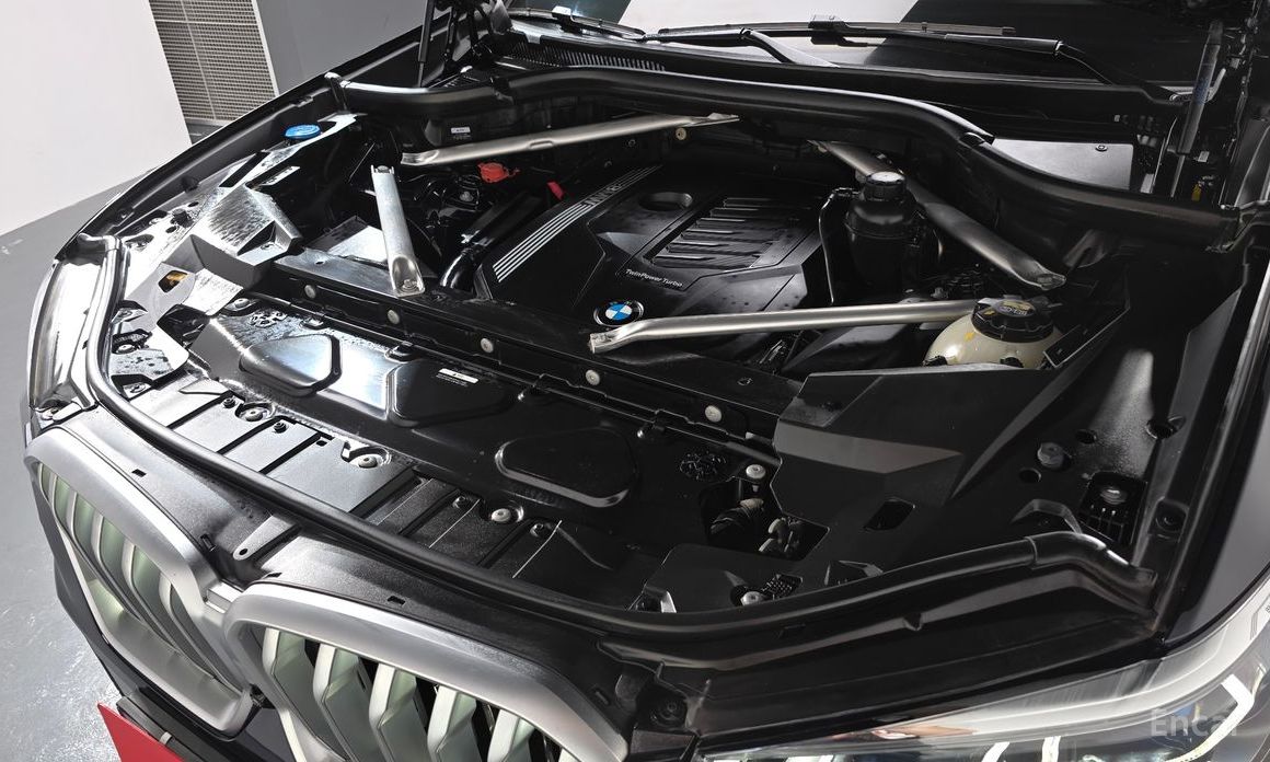 X6 (G06)xDrive40i M Sport 6