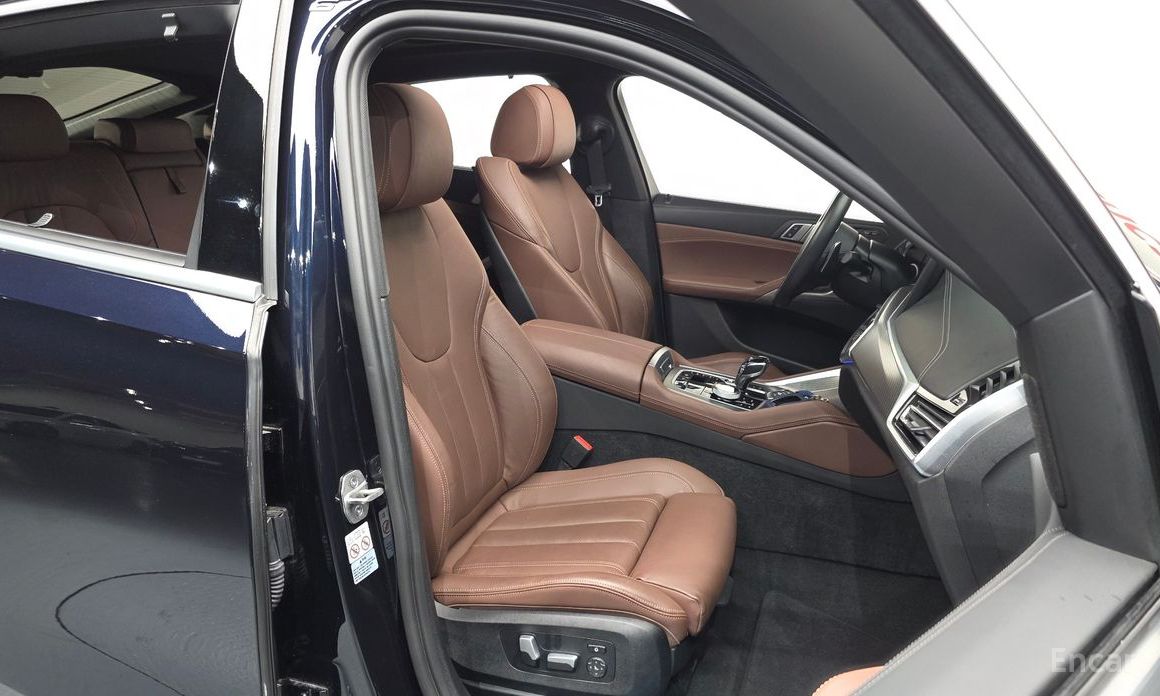 X6 (G06)xDrive40i M Sport 10