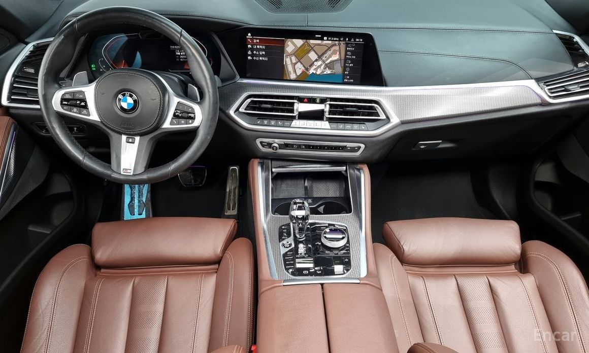 X6 (G06)xDrive40i M Sport 8