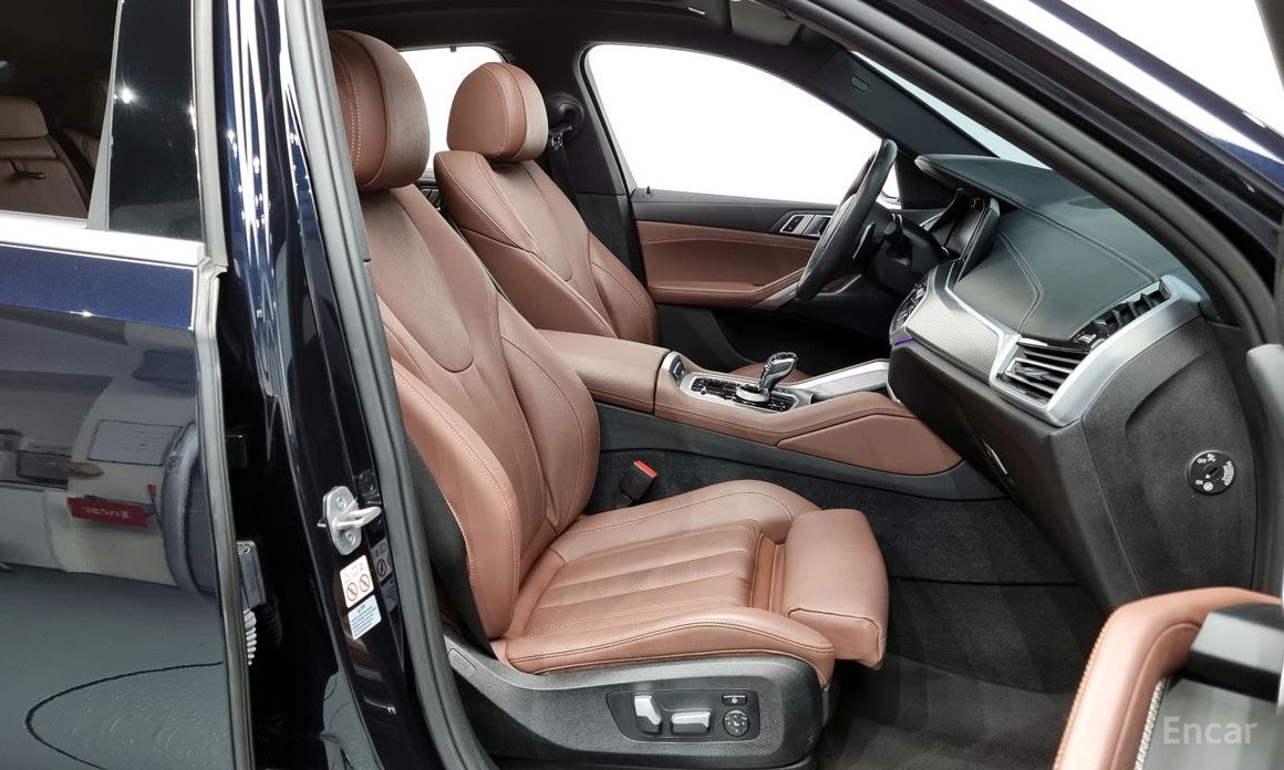 X6 (G06)xDrive40i M Sport 12