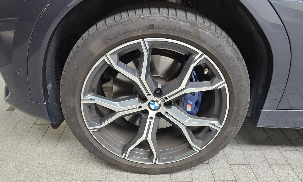 X6 (G06)xDrive40i M Sport 6