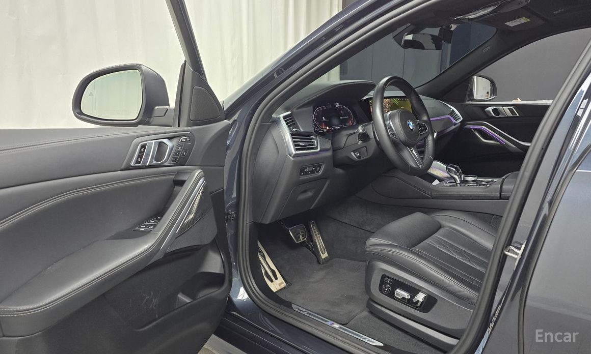 X6 (G06)xDrive40i M Sport 12