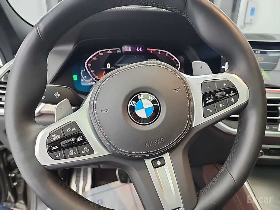 X6 (G06)xDrive40i M Sport 7