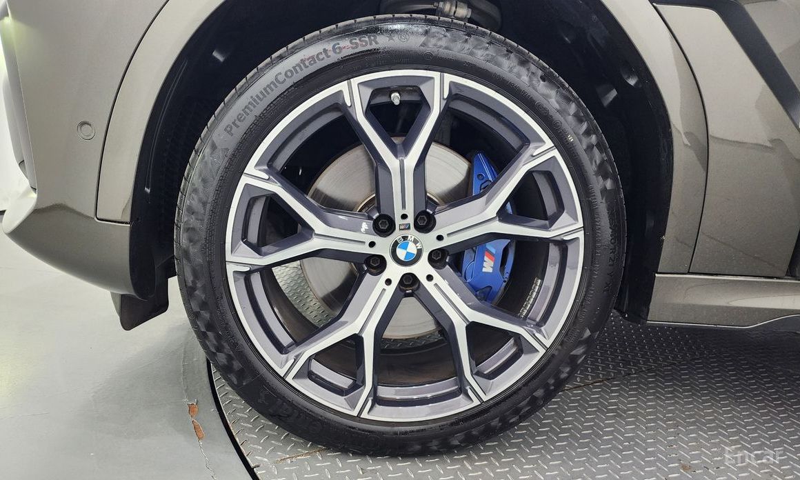 X6 (G06)xDrive40i M Sport 6