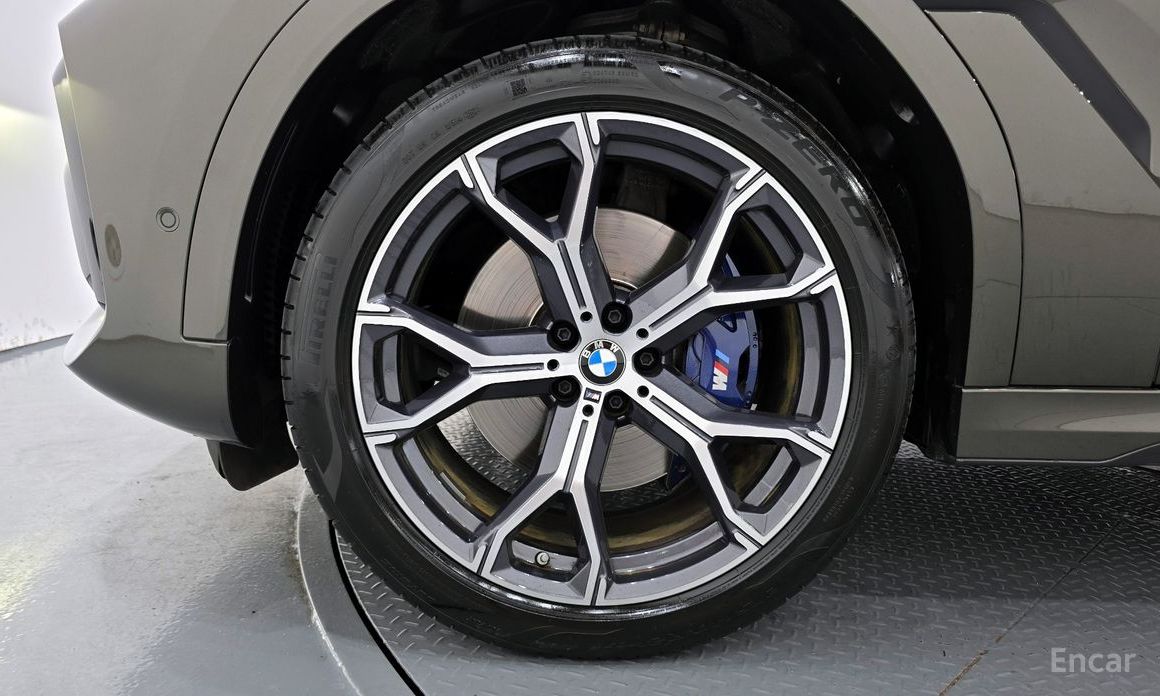 X6 (G06)xDrive40i M Sport 6