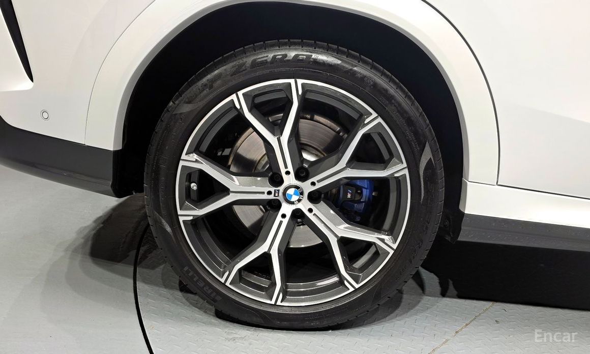 X6 (G06)xDrive40i M Sport 6