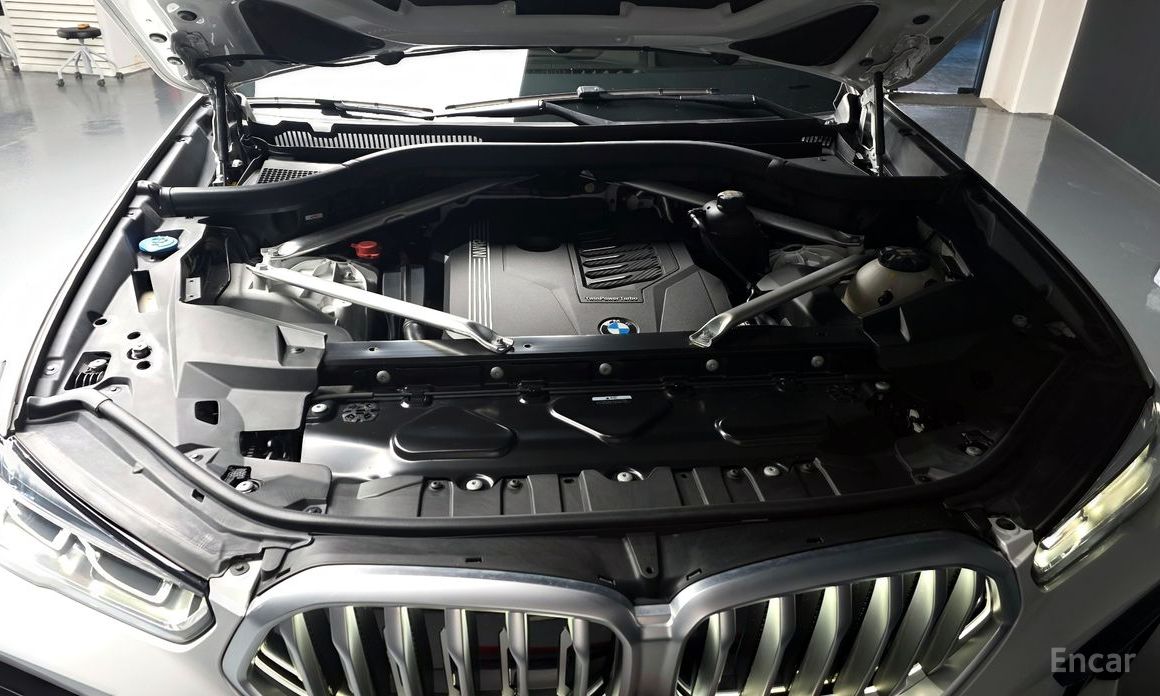 X6 (G06)xDrive40i M Sport 7