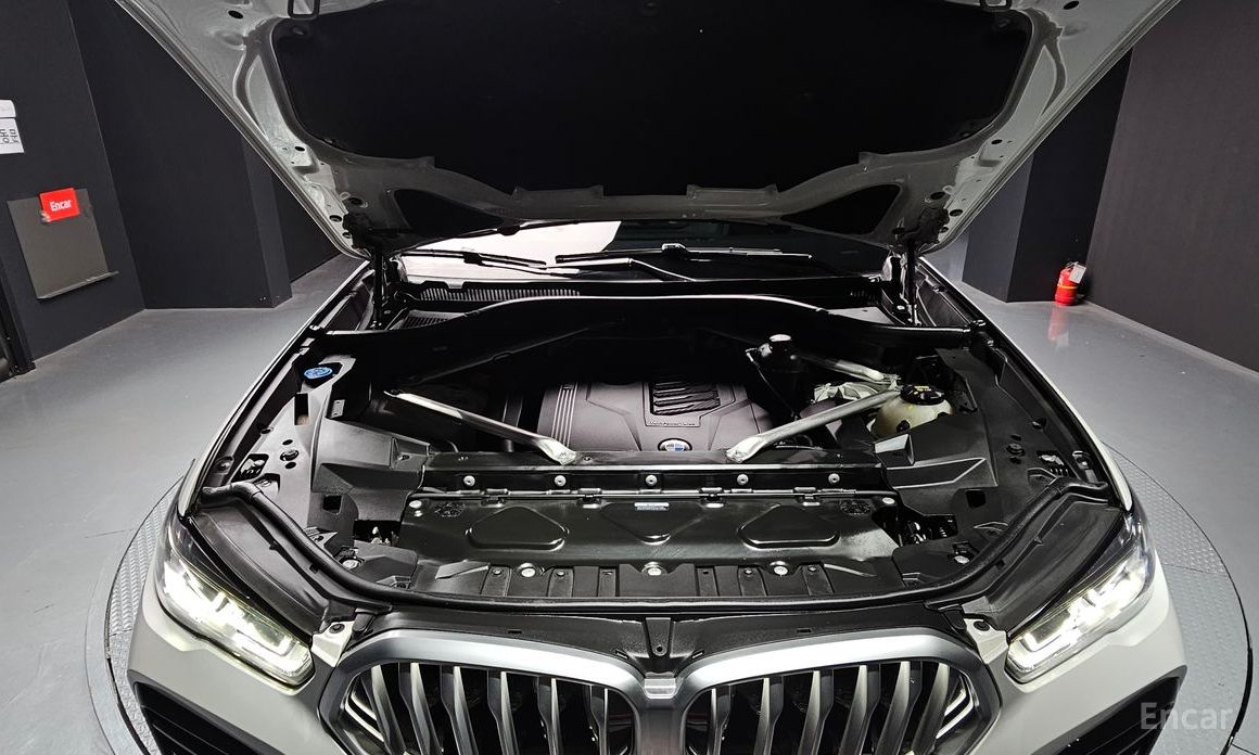 X6 (G06)xDrive40i M Sport 7