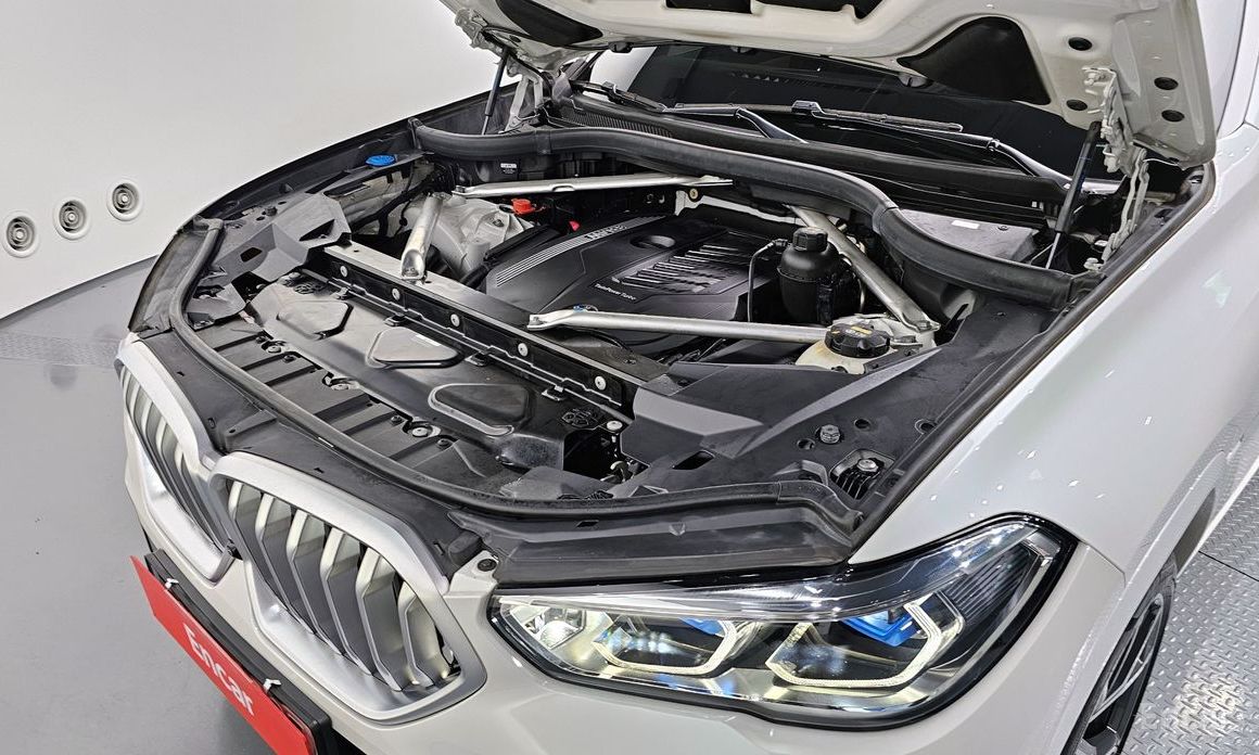X6 (G06)xDrive40i M Sport 7