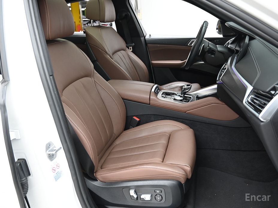 X6 (G06)xDrive40i M Sport 11
