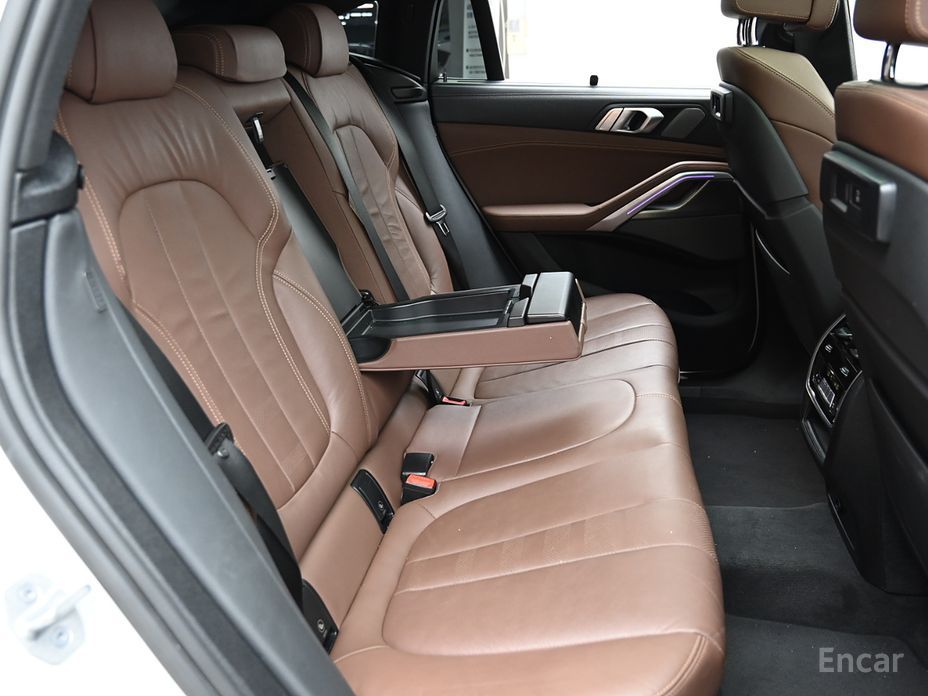 X6 (G06)xDrive40i M Sport 20