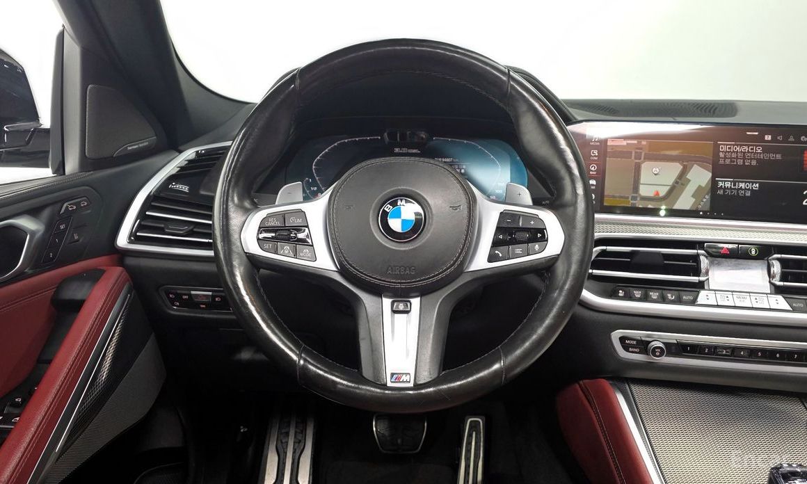 X6 (G06)xDrive40i M Sport 14